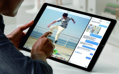apple ipad pro lifestyle splitscreen print