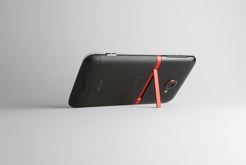 HTC EVO 4G LTE BACK KICKSTAND